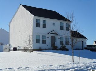 246 Forgedale Dr, Carlisle, PA 17015