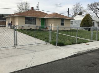 159 E St SE, Ephrata, WA 98823