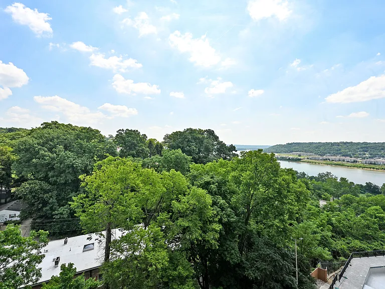 1815 William Howard Taft Rd #701 — Photo 27