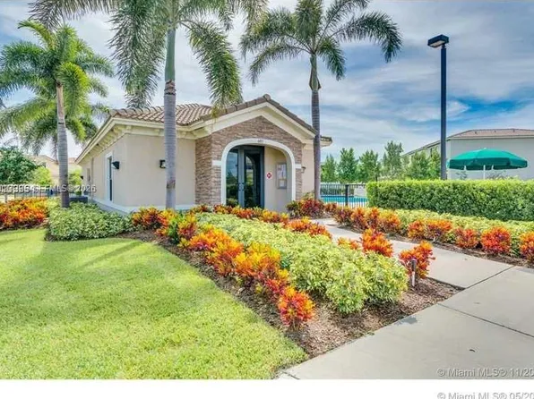 311 NE 194th Ln Unit 311, Miami, FL 33179
