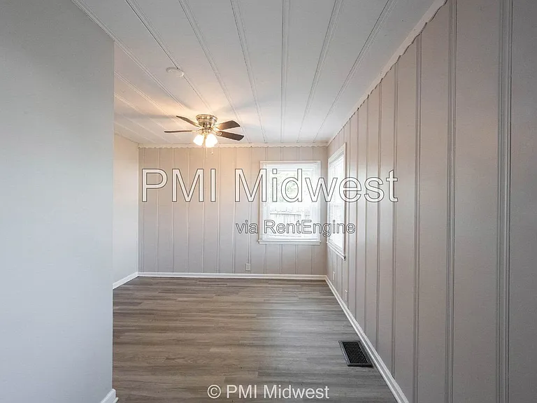 74 N 2nd Ave — Photo 15