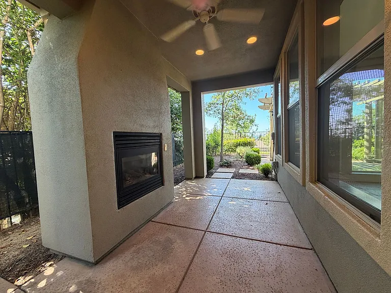 1014 Gamay Dr — Photo 41