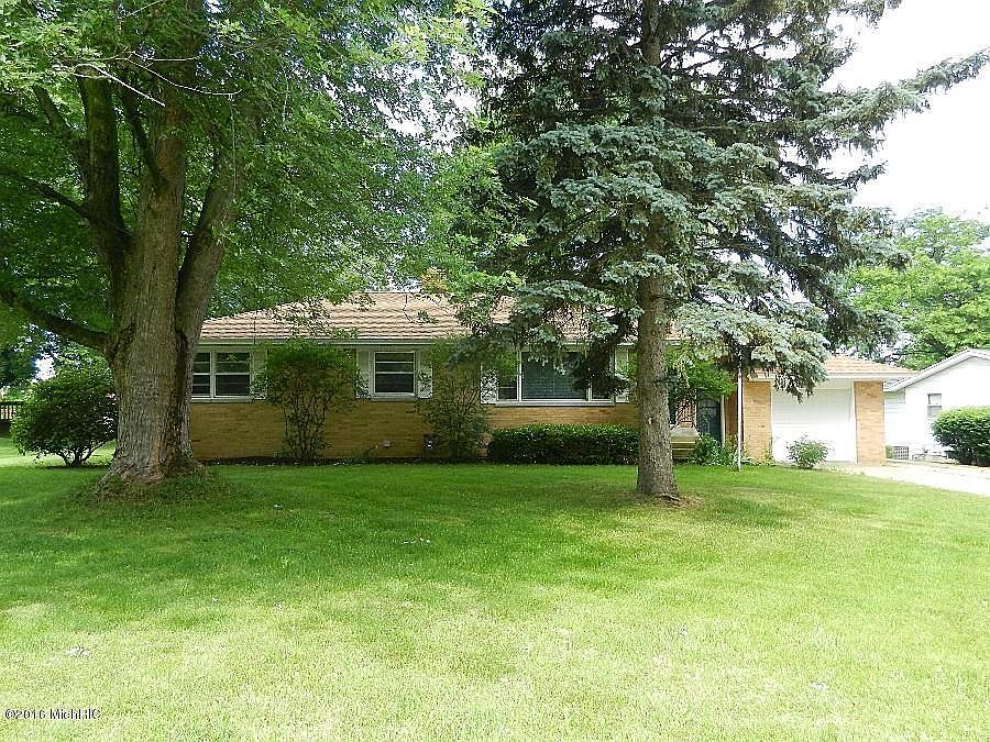 1st image of 216 Brook Lane Ave