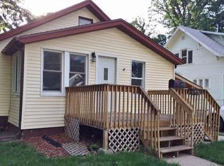 313 6th St NW, Minot, ND 58703