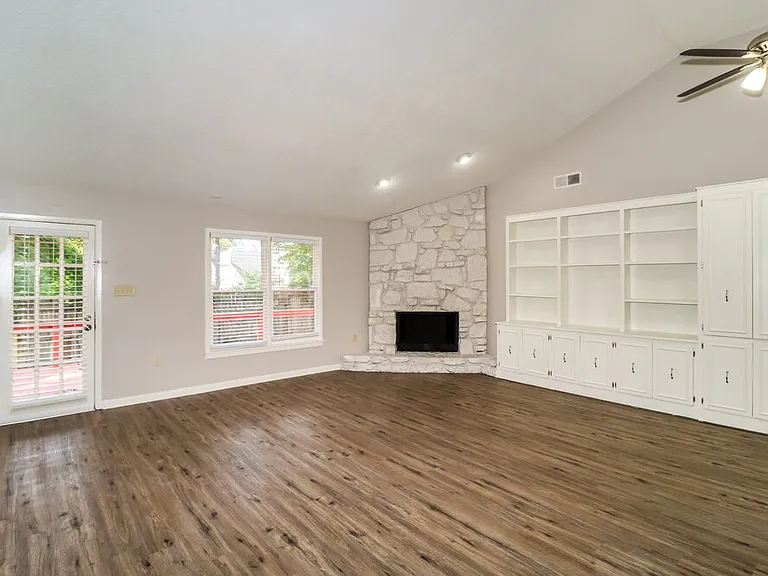 8586 Grandbury Pl — Photo 5