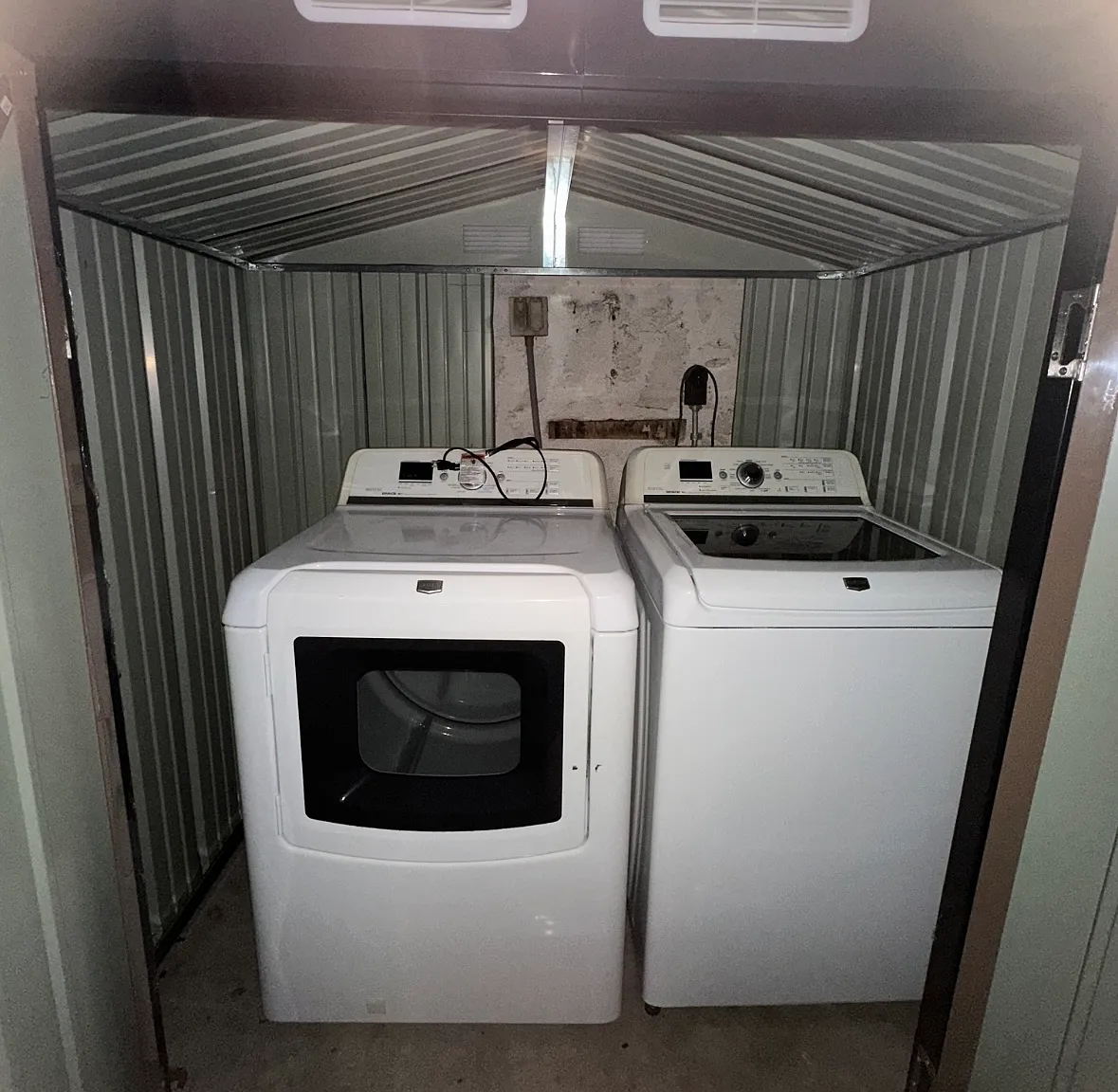 2 bed, 852 sqft, $2,350 — Photo 2