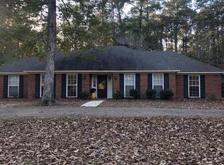 1014 Paige Dr, McComb, MS 39648
