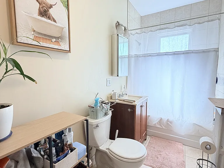 73 Leicester St #2 — Photo 8