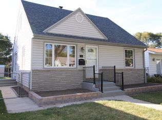 5829 N 79th St, Milwaukee, WI 53218