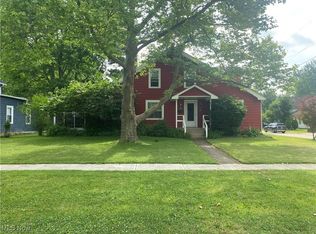 49 Adams St, Berea, OH 44017