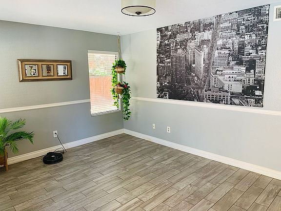 3rd image of 25446 Birchtree Dr