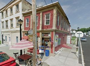 25 Broad St, Waterford, NY 12188