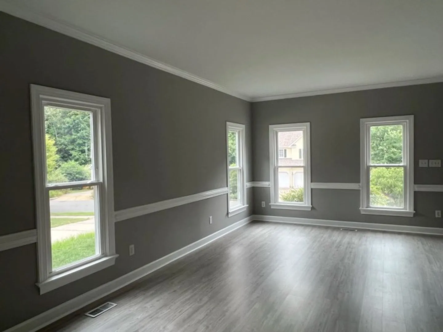 Fantastic 4br 2.5ba Home in Harrington Grove! Avail Now! — Photo 4