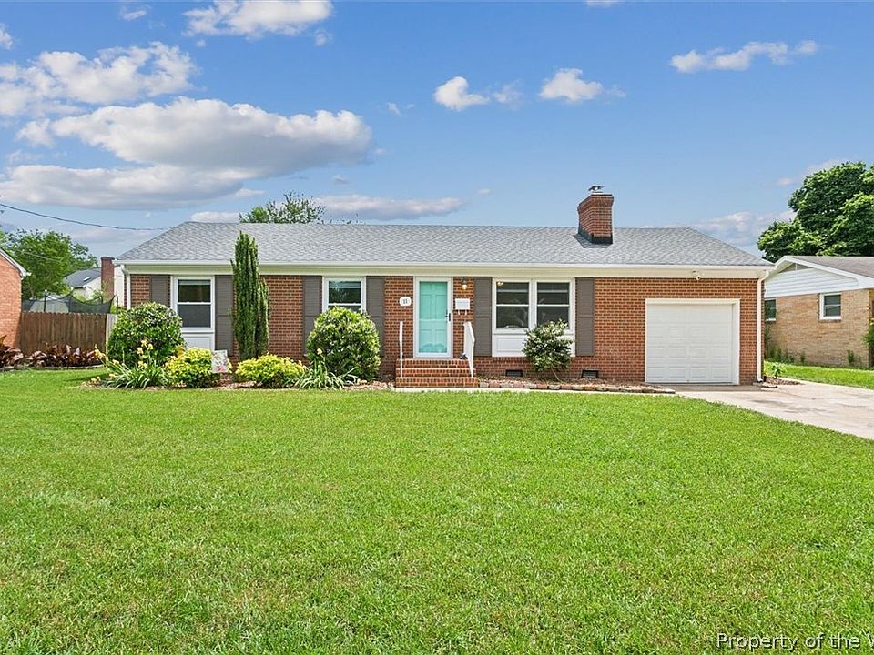 1st image of 11 Lakeview Dr