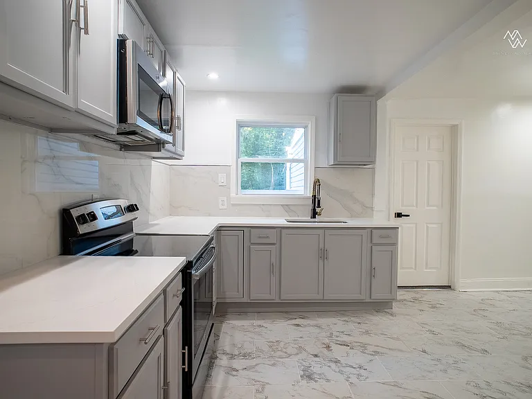 6041 Jackson Ave — Photo 7