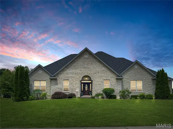 495 Oak Field Ct, Washington, MO 63090