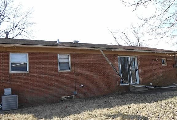 2nd image of 547 Richmond Dr