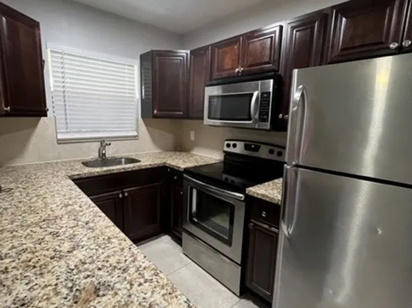2640 Ivy Apartments LLC