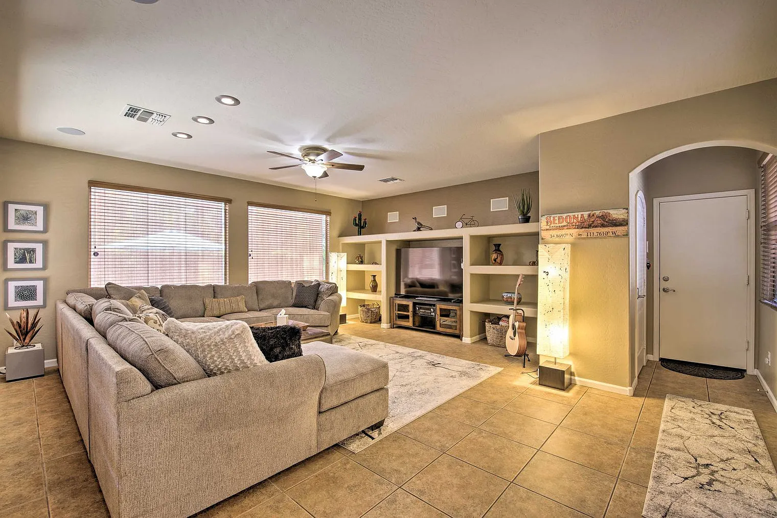 3 bed, 2.0 bath, 3239 sqft, $7,549 — Photo 4