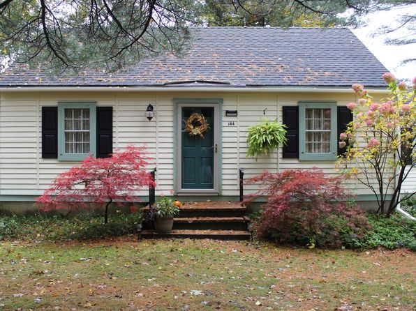 144 Hurlburt Rd