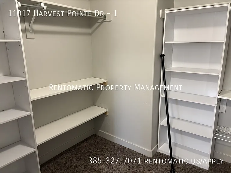 11017 S Harvest Pointe Dr #1 — Photo 25