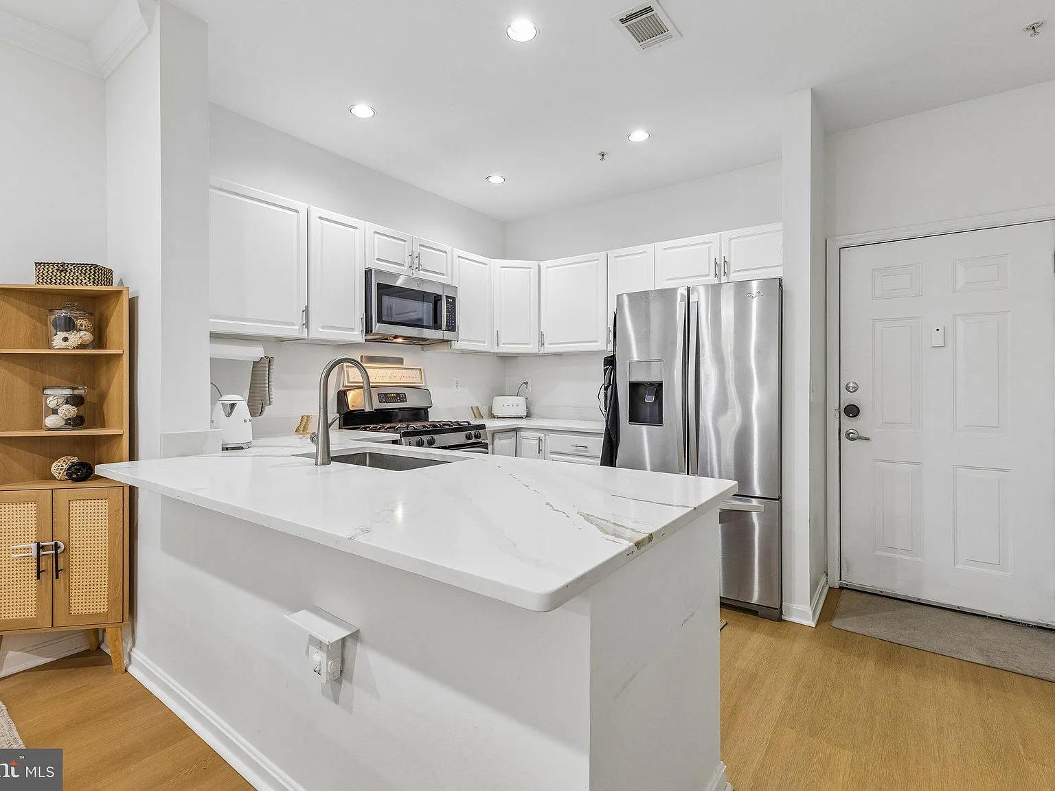 Fairfax Ridge Condo — Photo 4