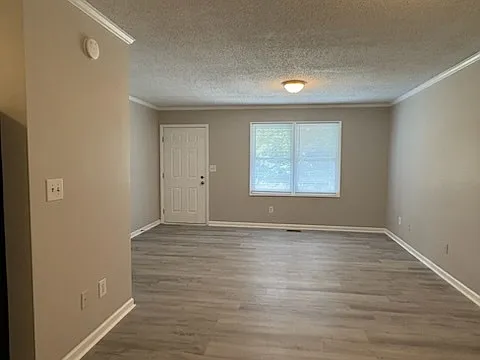 4585 Hartland Rd — Photo 7