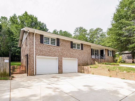 2nd image of 6886 Lakeshore Dr