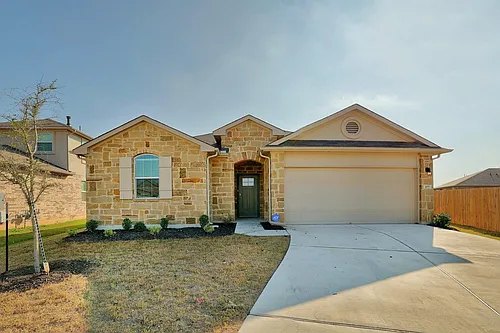 105 Brunnen Way Photo 1