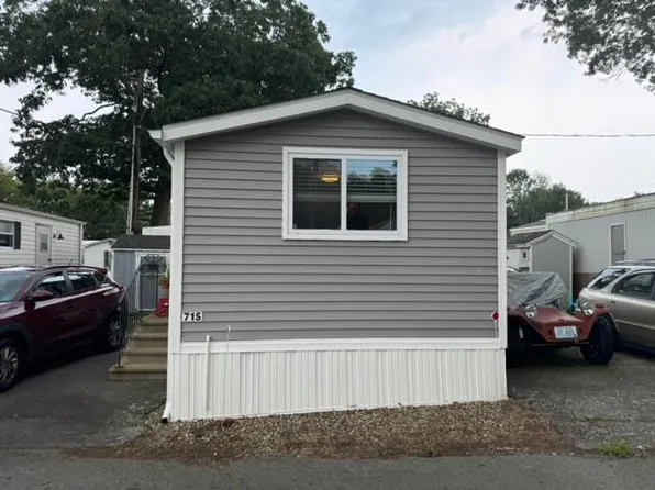 715 Forest Park, Middletown, RI 02842