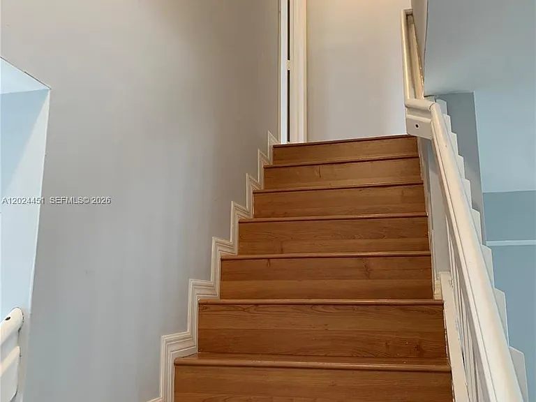 143 Riviera Cir #143 — Photo 17