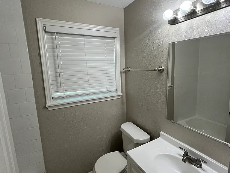 2911 Millmar Dr — Photo 15