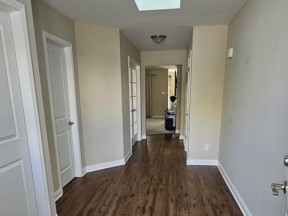 2nd image of 2544 New York Ave