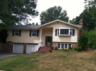 8606 Bound Brook Ln, Alexandria, VA 22309