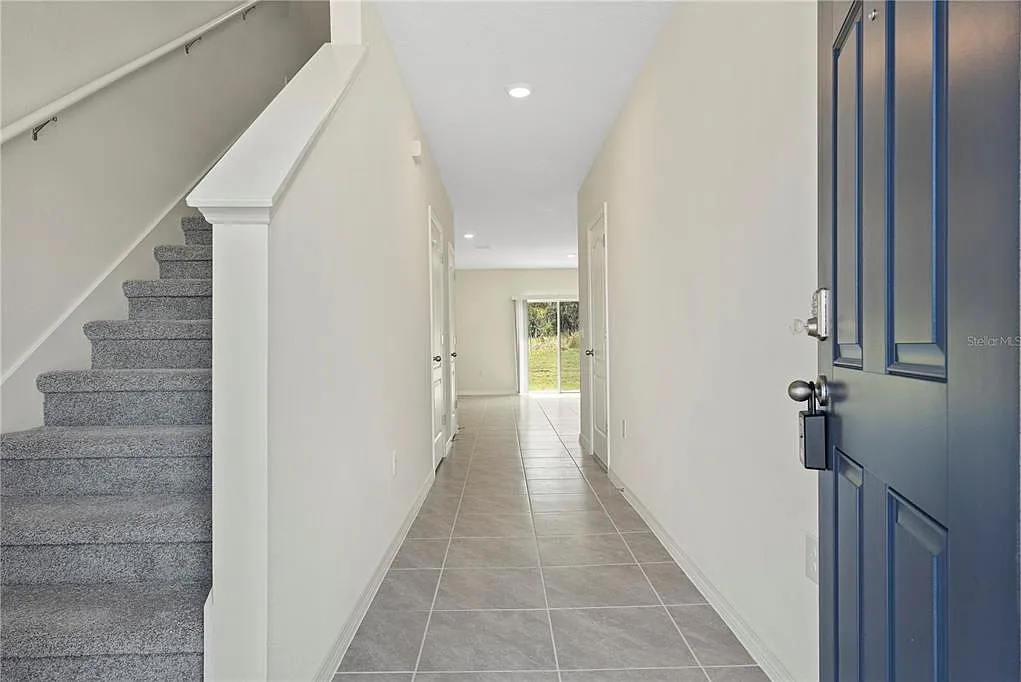 3 bed, 2.5 bath, 1463 sqft, $1,850 — Photo 2