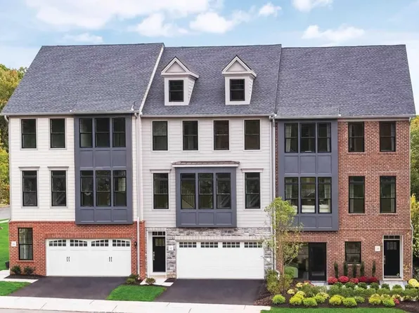 55 Cranberry Ln, Montvale, NJ 07645