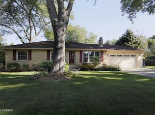 5375 Randall St, Vicksburg, MI 49097