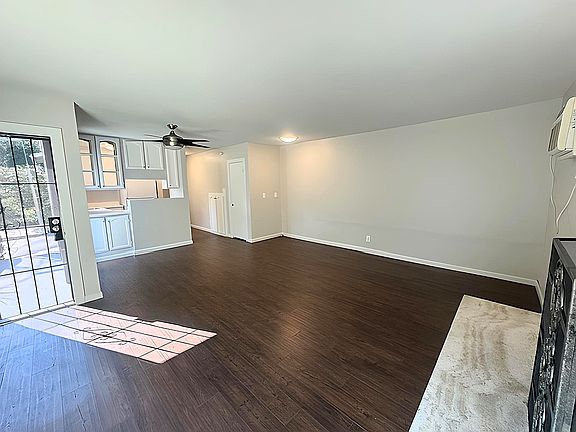 4th image of 3915 Vineland Ave #1