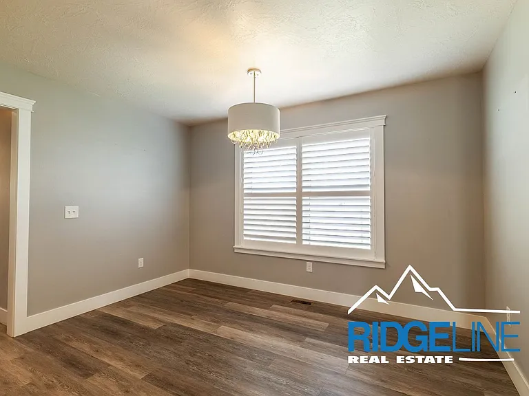 109 Choteau Ave NE — Photo 10