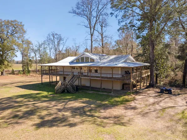 795 River Rd, Ellisville, MS 39437