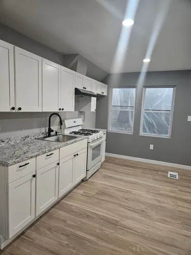 419 Darby Ter Photo 1
