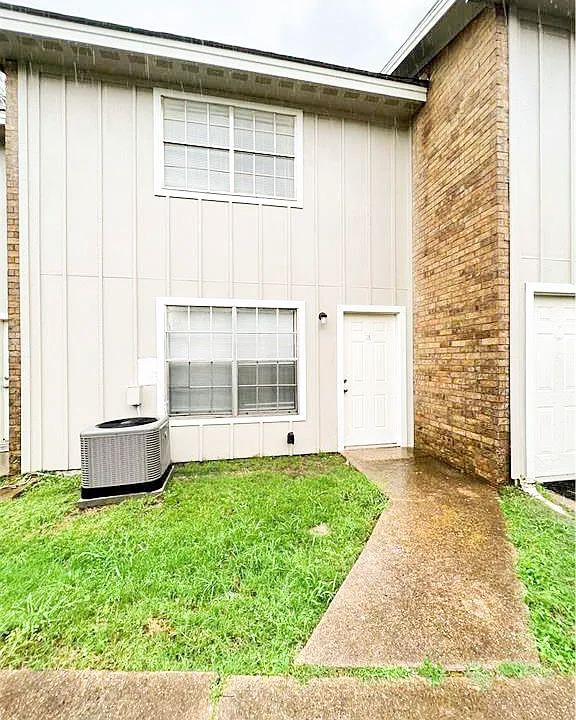1910 Barak Ln #18