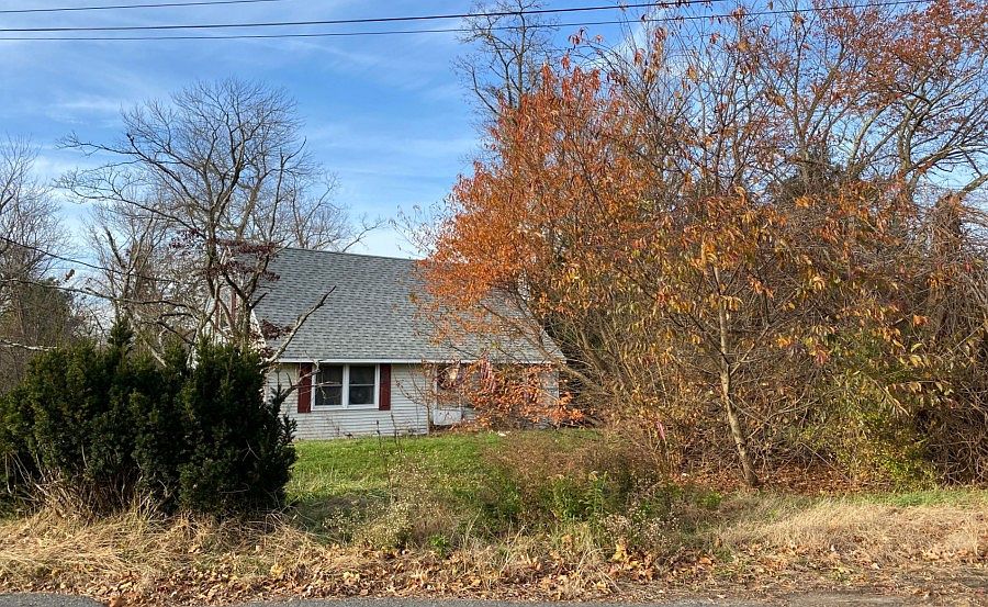 1st image of 30 Brown Ln