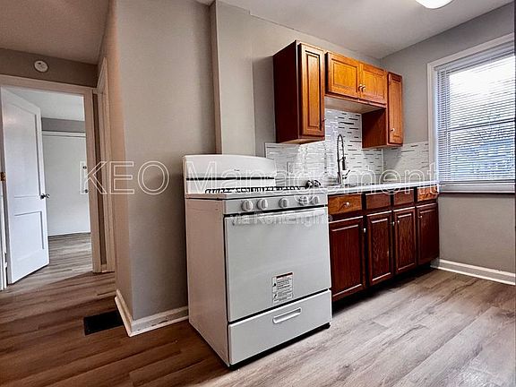 2nd image of 235 E Xenia Dr APT A