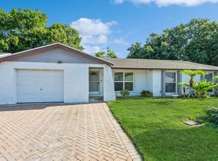 8909 High Ridge Ct, Tampa, FL 33634