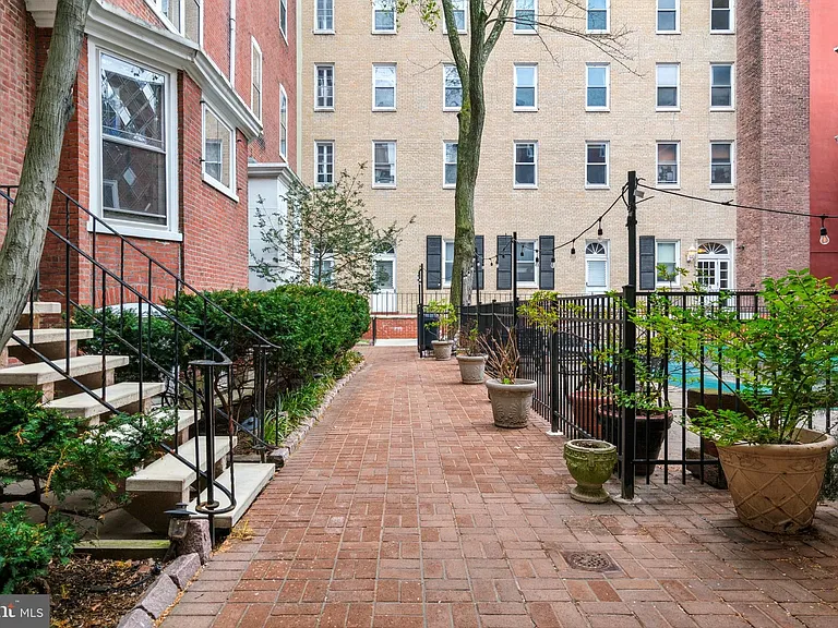 1008 Spruce St #20-5-1 — Photo 9