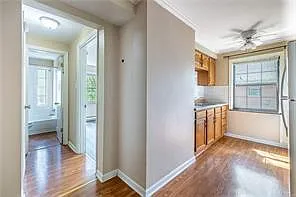 526 Corona Ave — Photo 6
