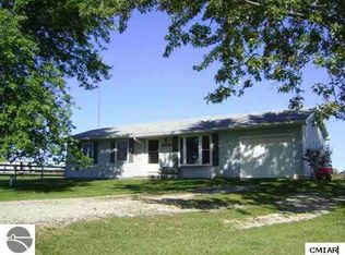 5529 E Clarabella Rd, Clare, MI 48617