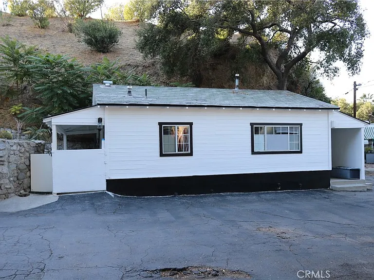 10799 Sherman Grove Ave — Photo 2
