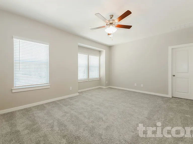5492 Granite Trl — Photo 8